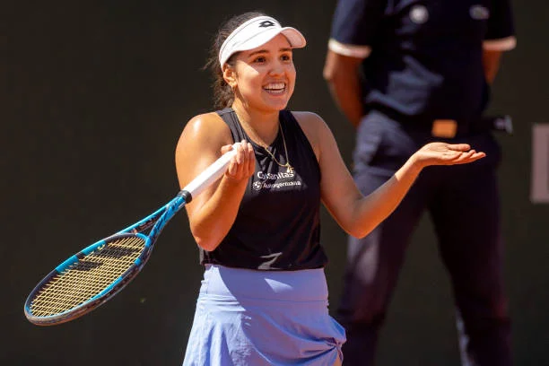 María Camila Osorio avanza a octavos de final en el WTA San Diego