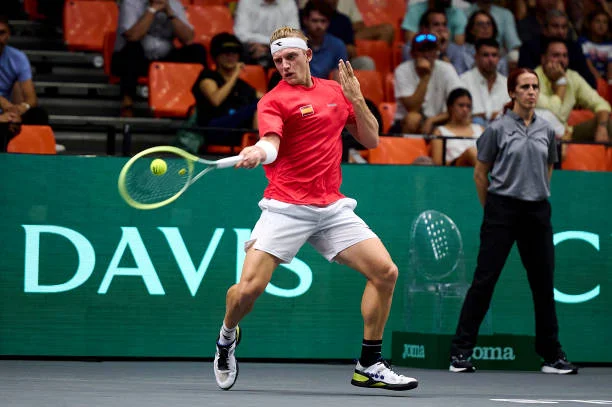 España en apuros en la Copa Davis: Davidovich cae ante Lehecka